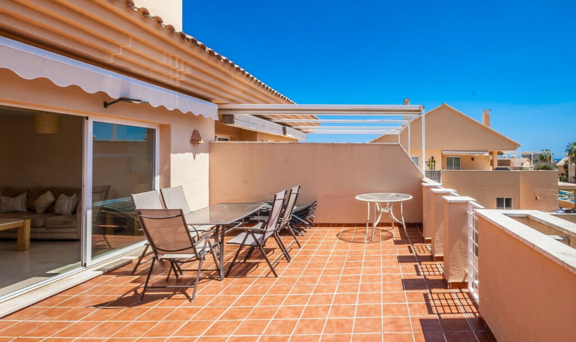 Resale - Apartment -
Elviria