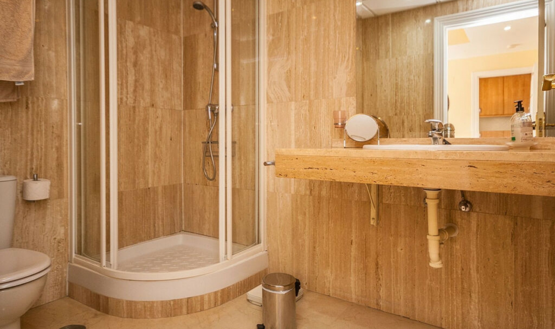 Resale - Apartment -
Elviria