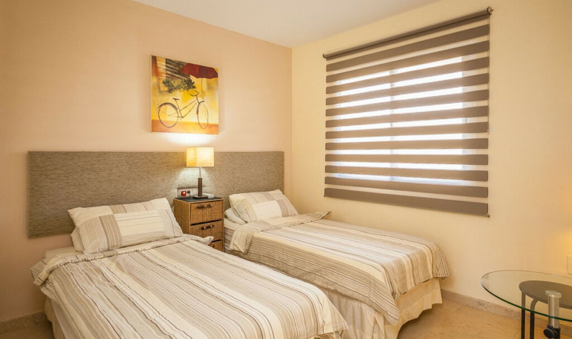 Resale - Apartment -
Elviria