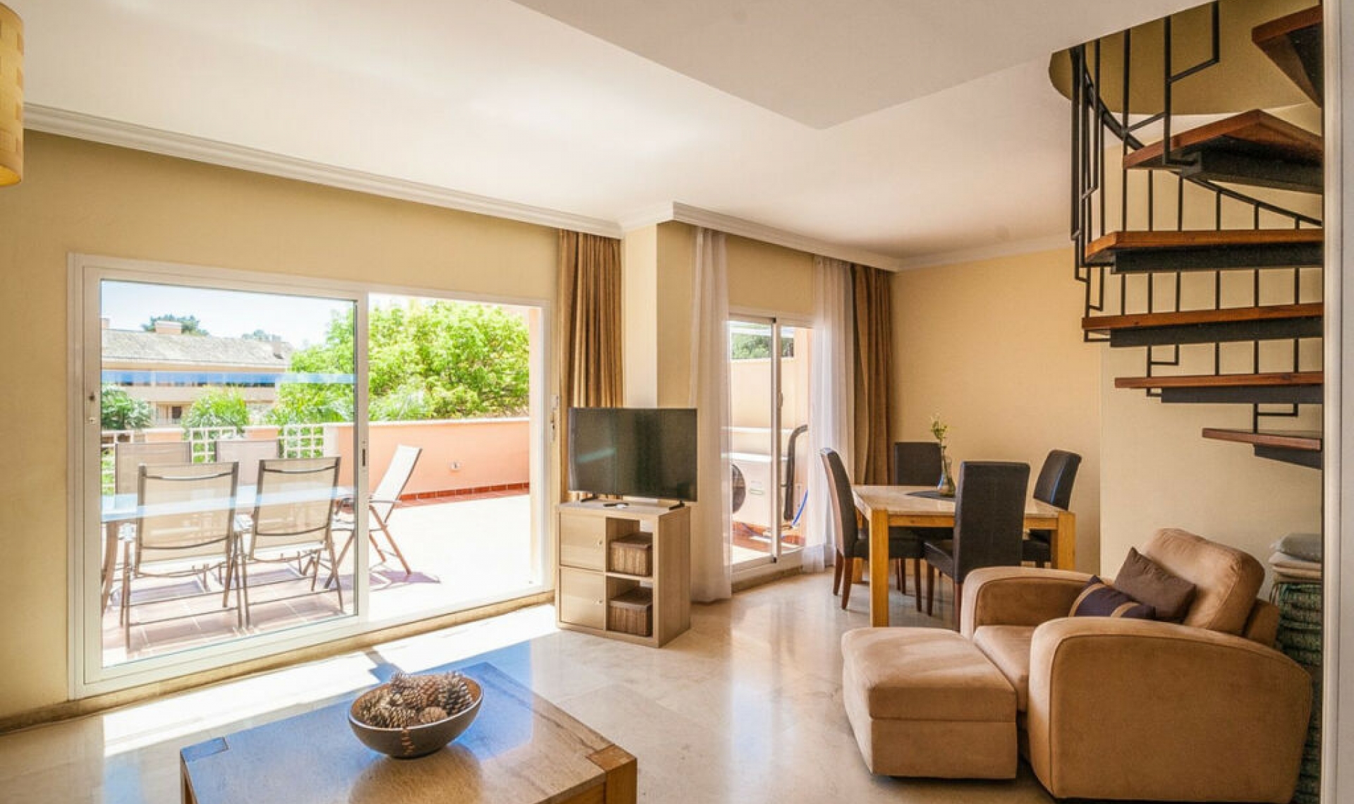 Resale - Apartment -
Elviria
