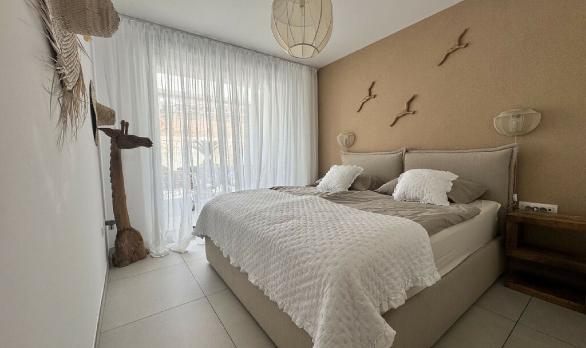 Resale - Apartment -
Elviria