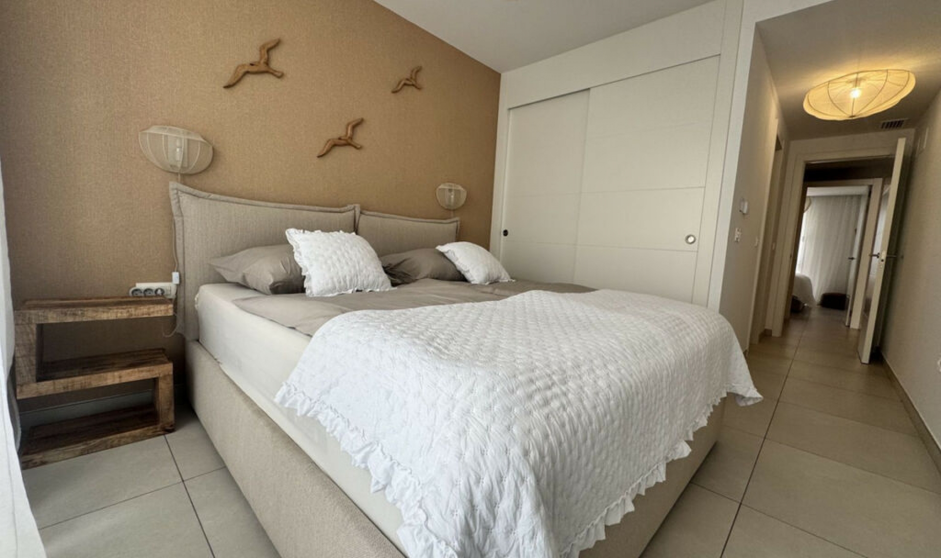Resale - Apartment -
Elviria