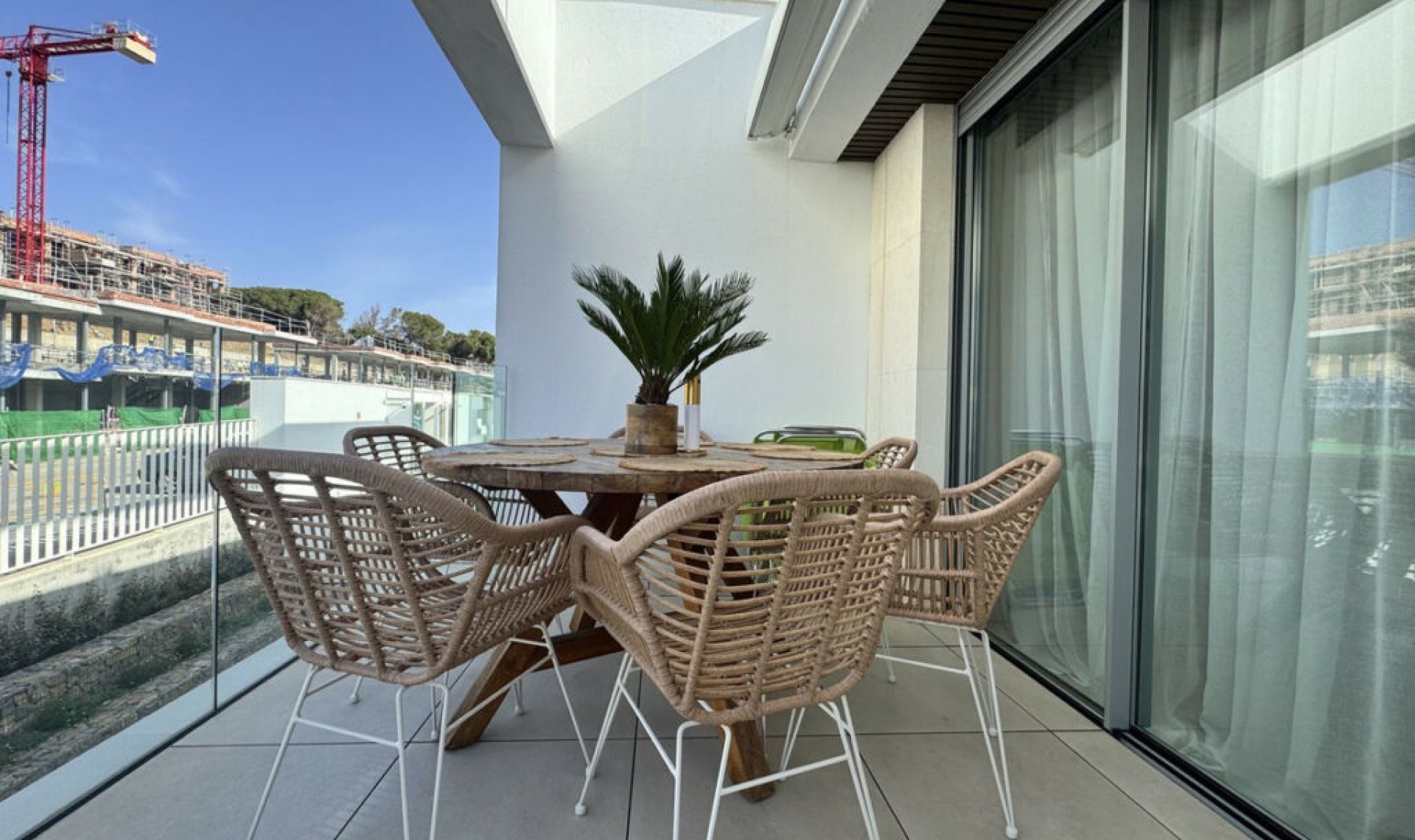Resale - Apartment -
Elviria