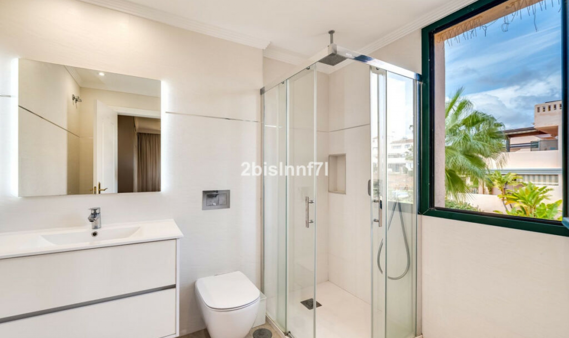 Resale - Apartment -
Elviria