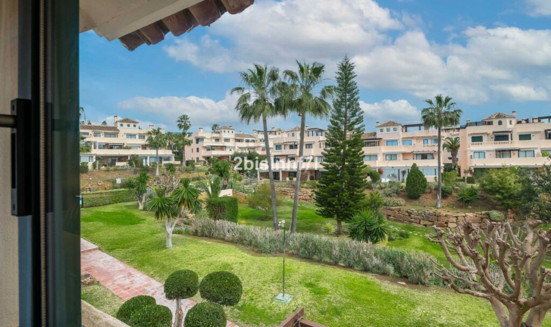 Resale - Apartment -
Elviria