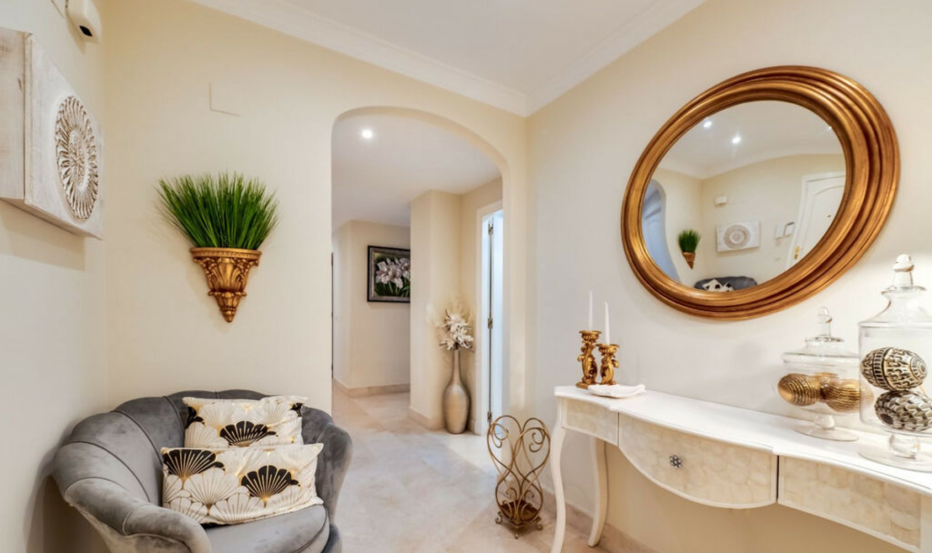 Resale - Apartment -
Elviria