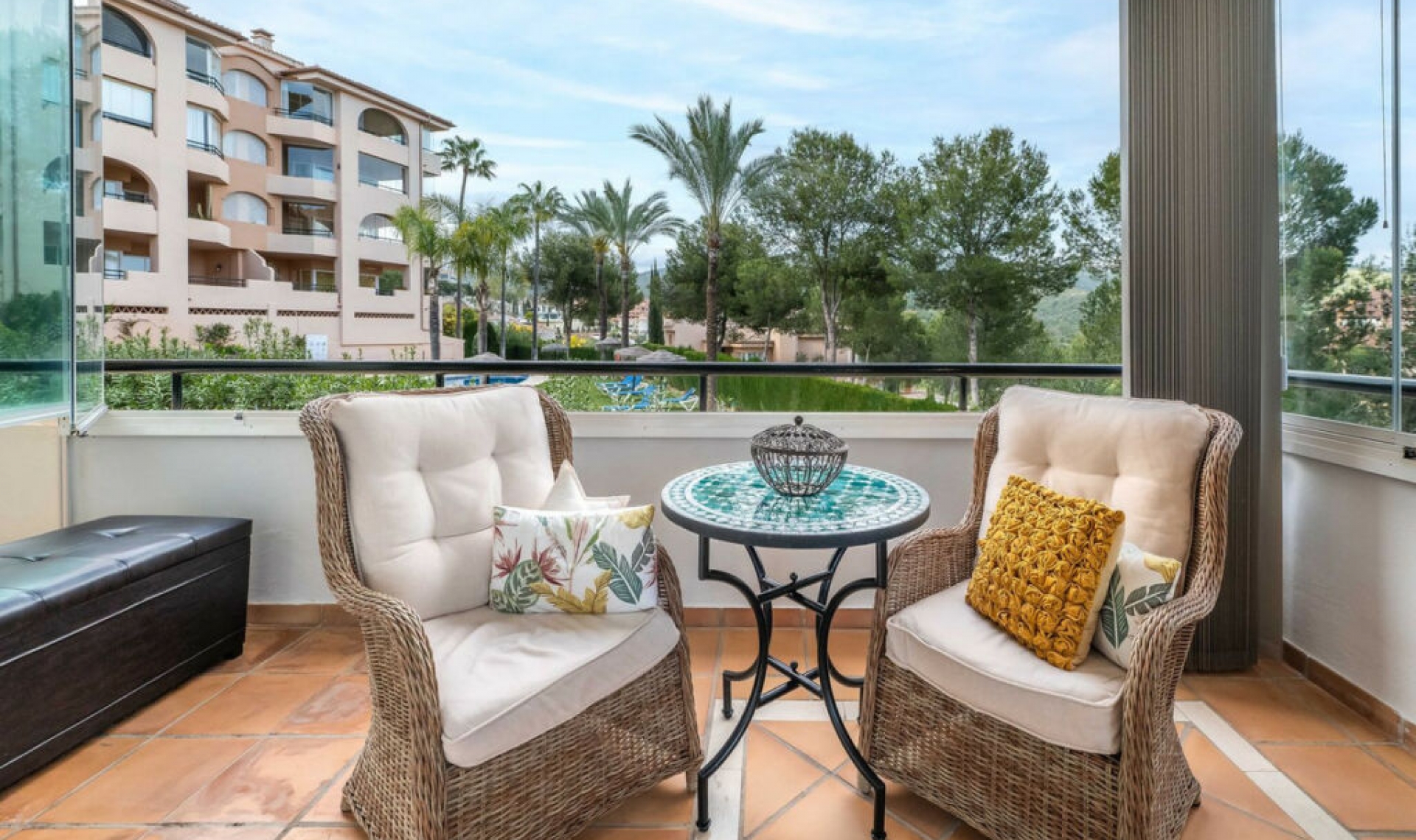Resale - Apartment -
Elviria