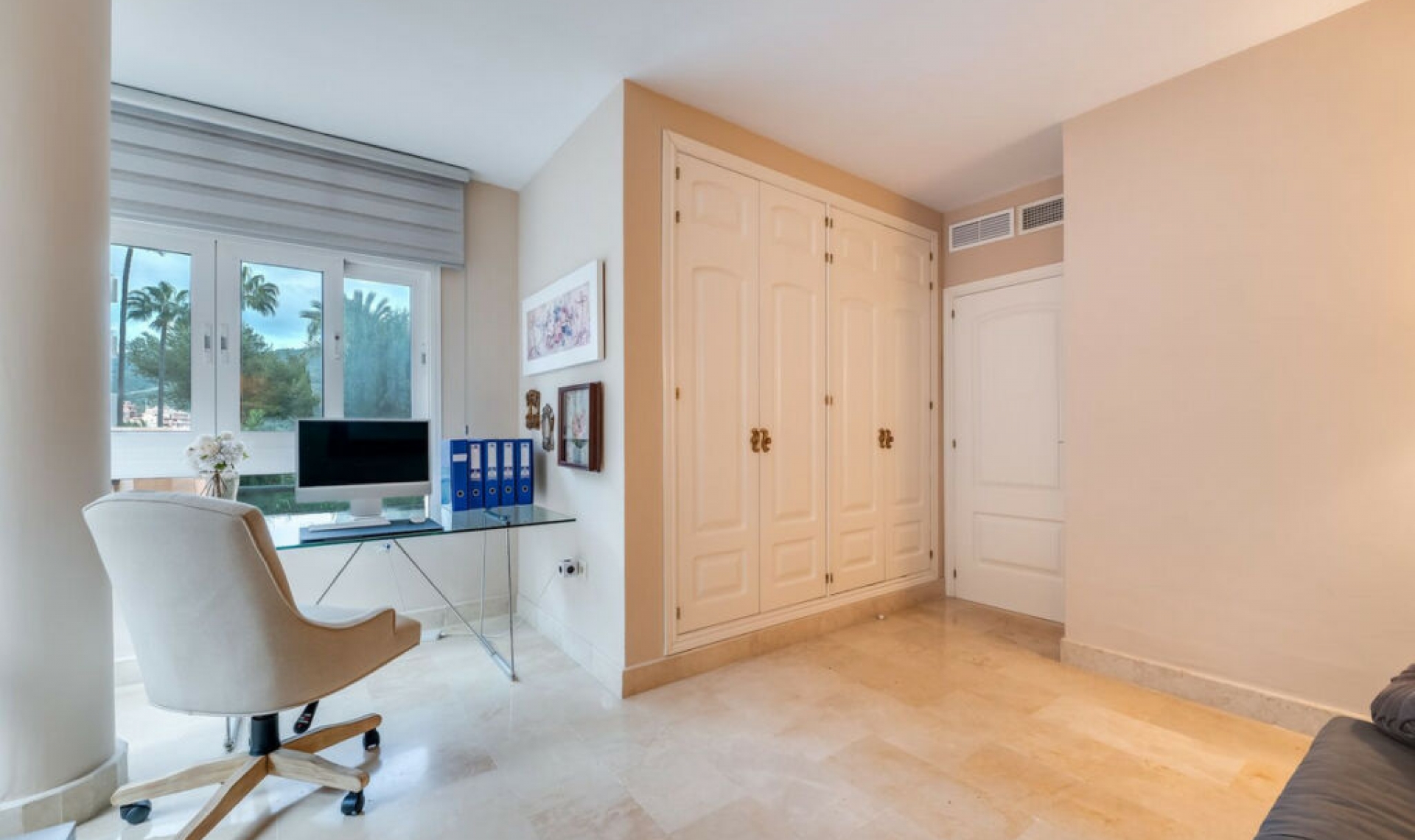 Resale - Apartment -
Elviria