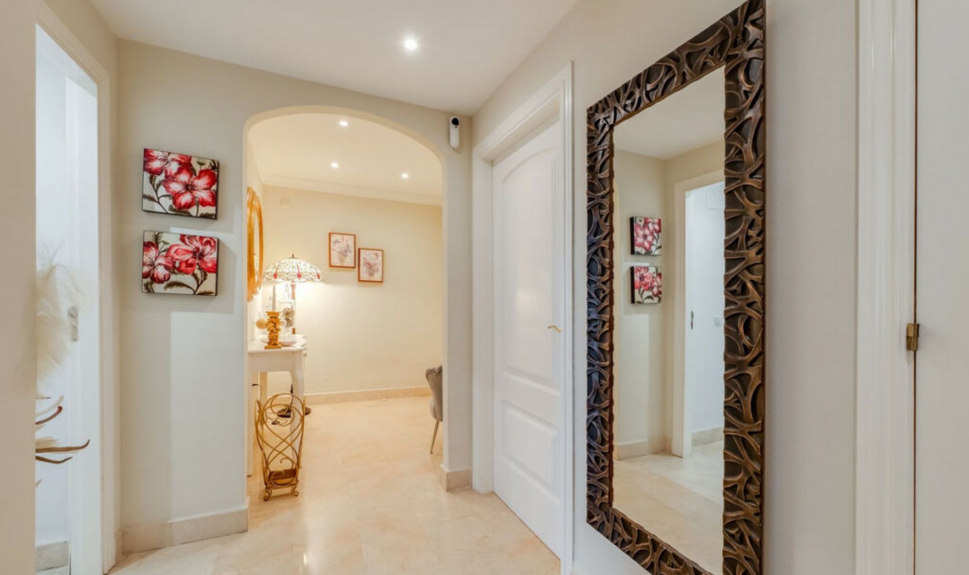 Resale - Apartment -
Elviria