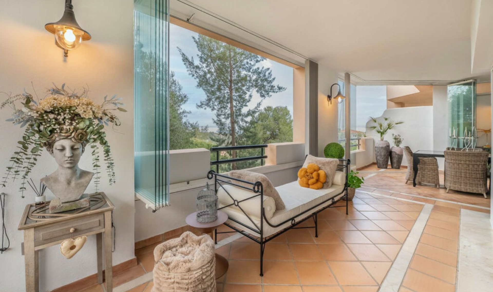 Resale - Apartment -
Elviria