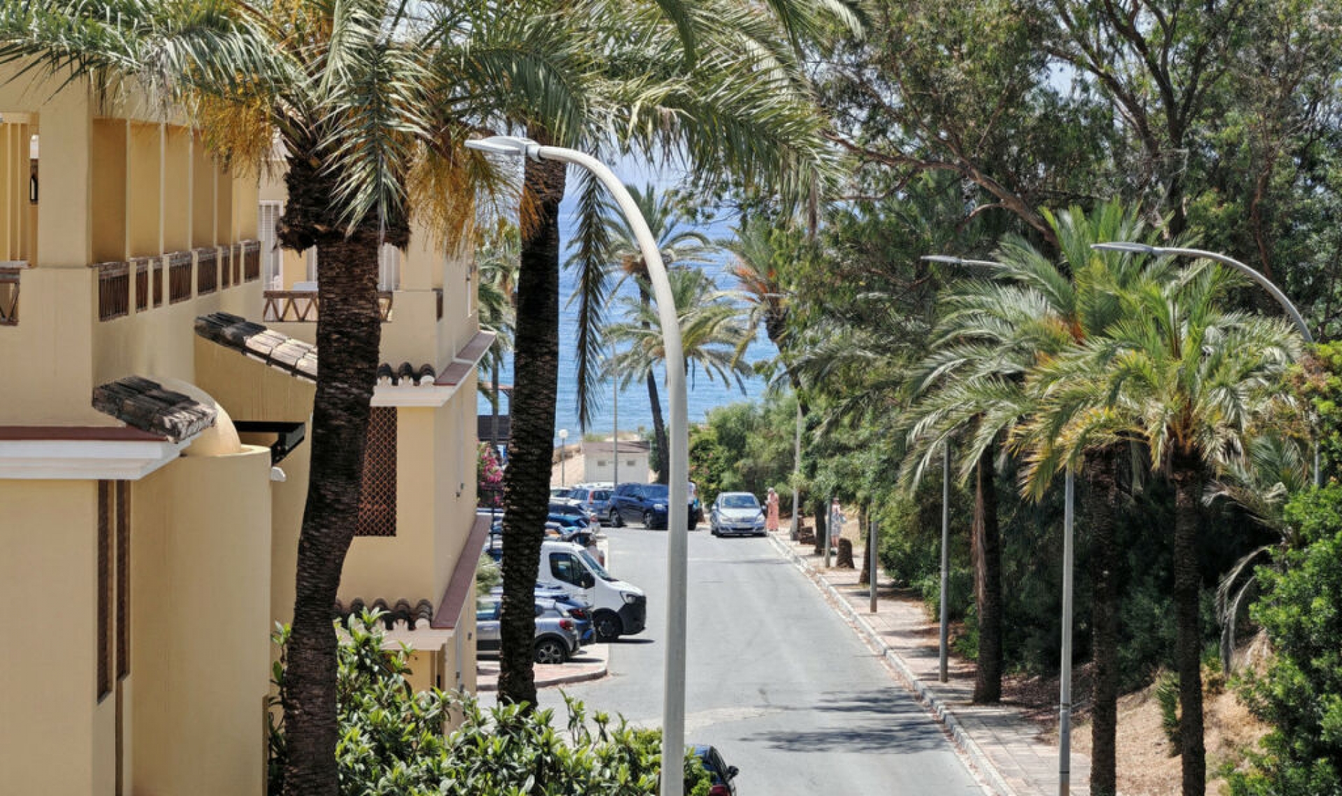 Resale - Apartment -
Elviria