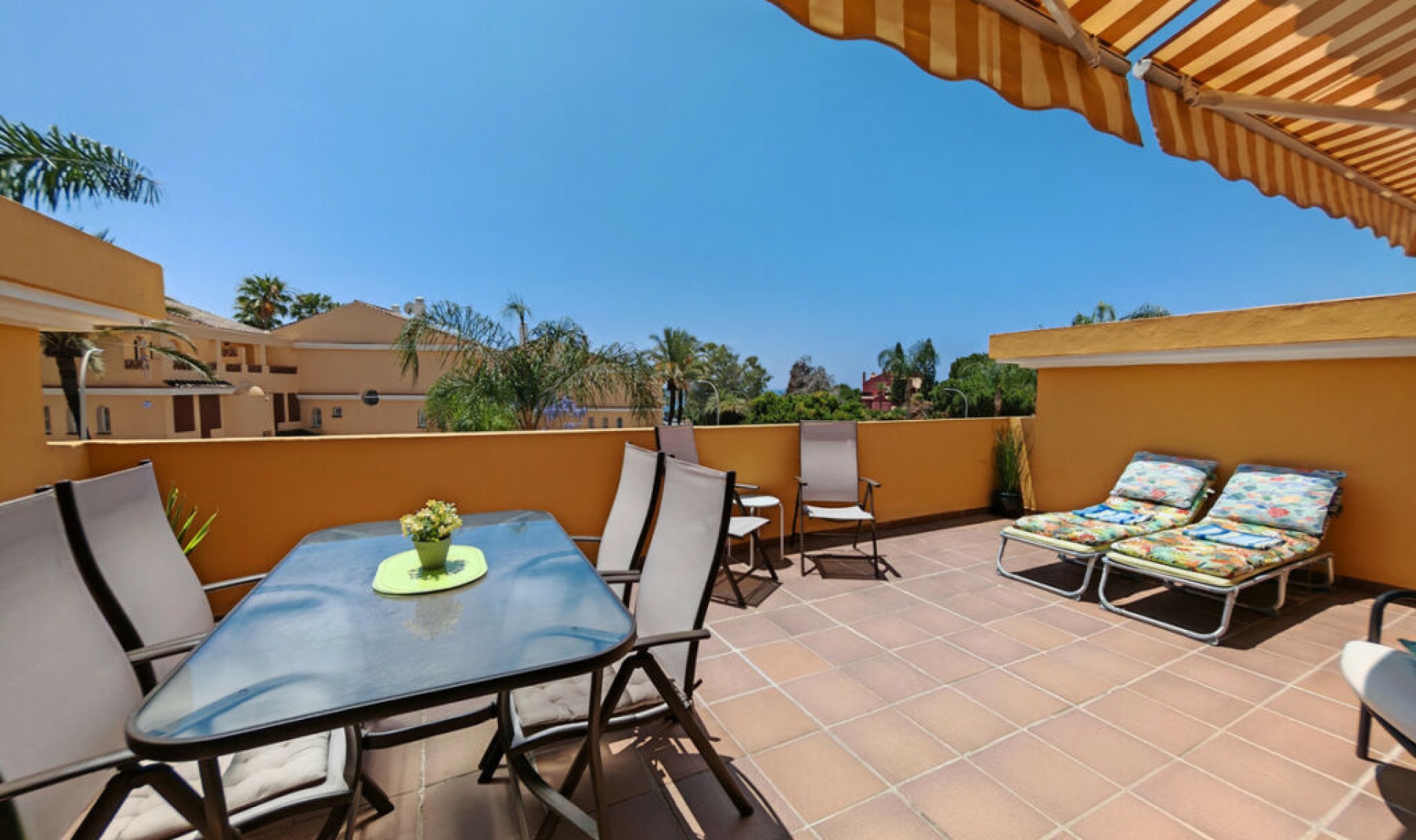 Resale - Apartment -
Elviria