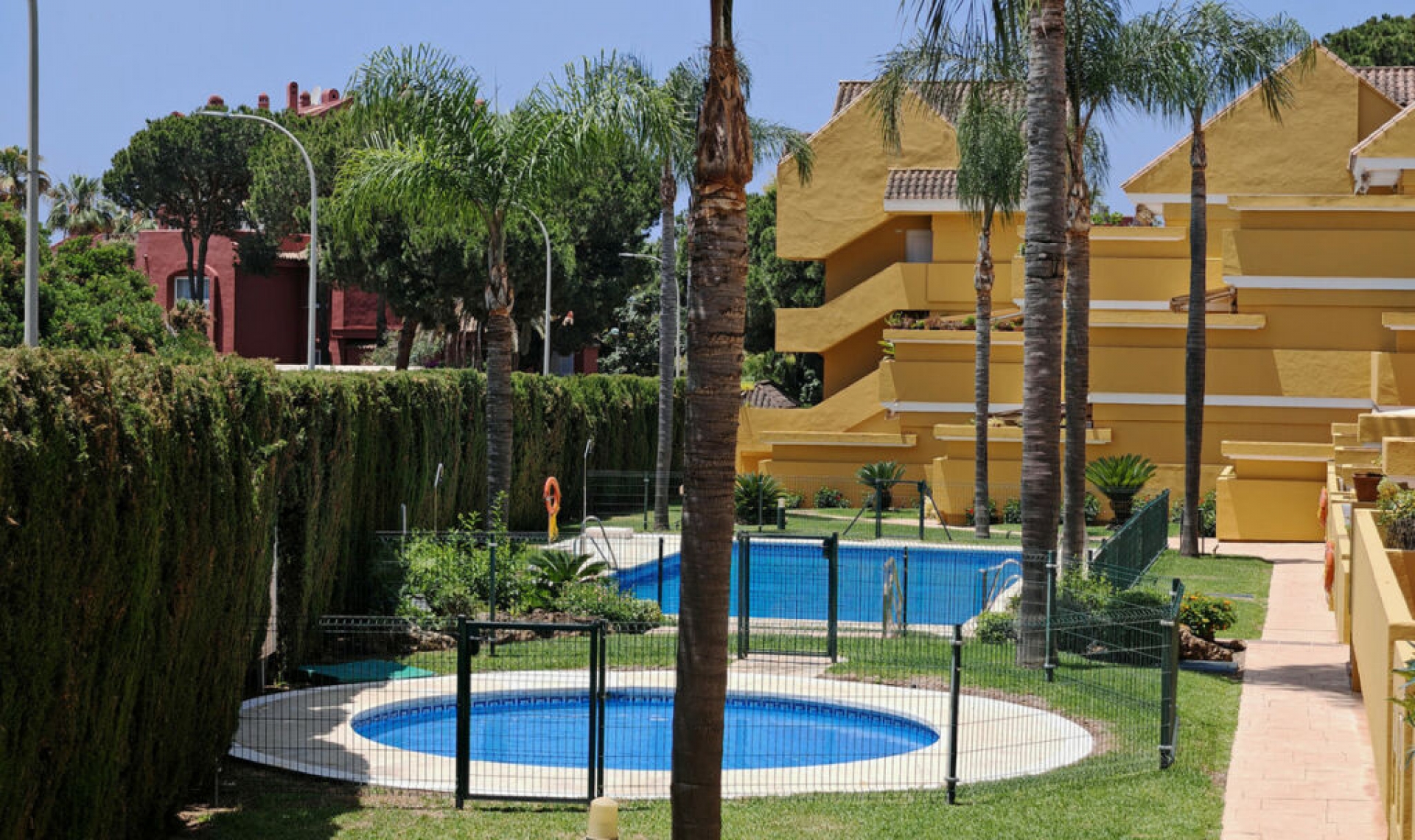 Resale - Apartment -
Elviria