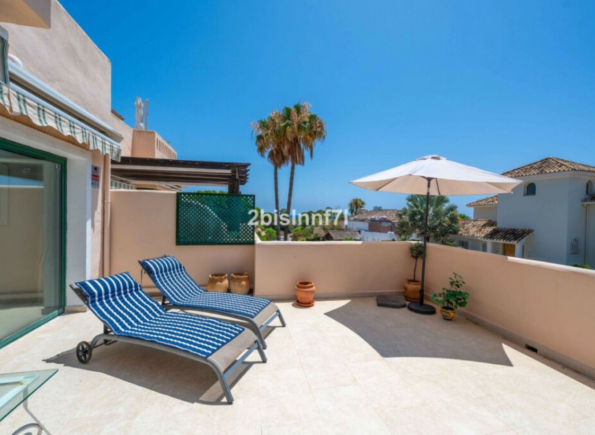 Resale - Apartment -
Elviria