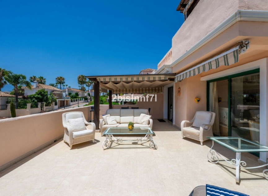 Resale - Apartment -
Elviria