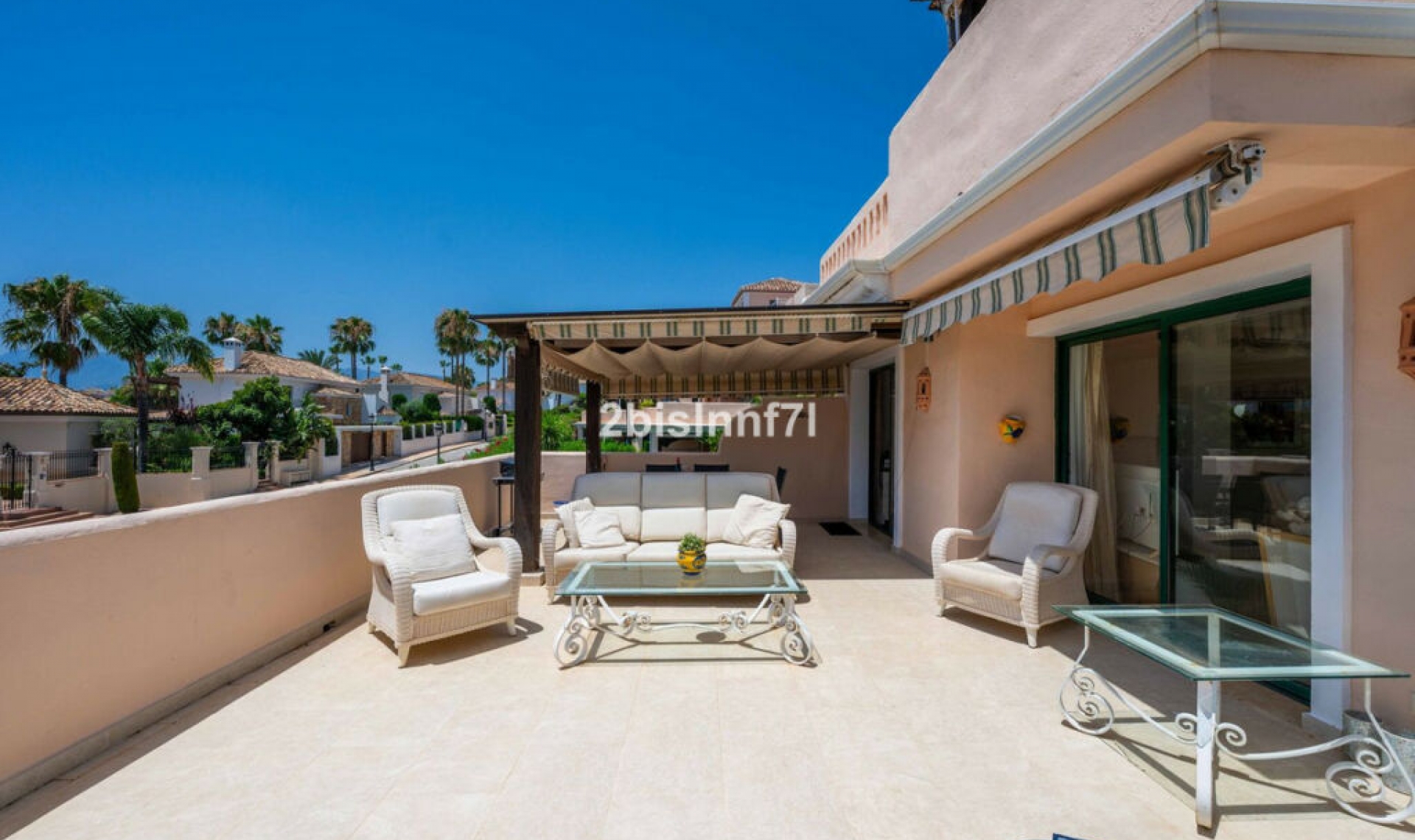 Resale - Apartment -
Elviria