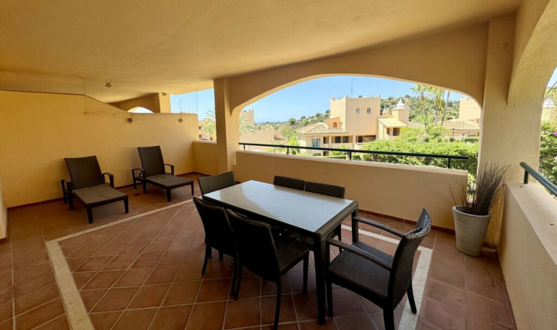 Resale - Apartment -
Elviria