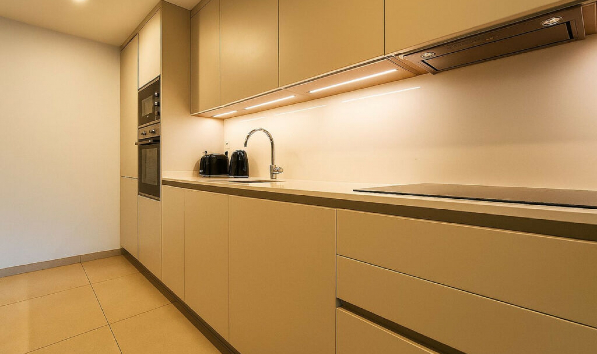 Resale - Apartment -
Elviria