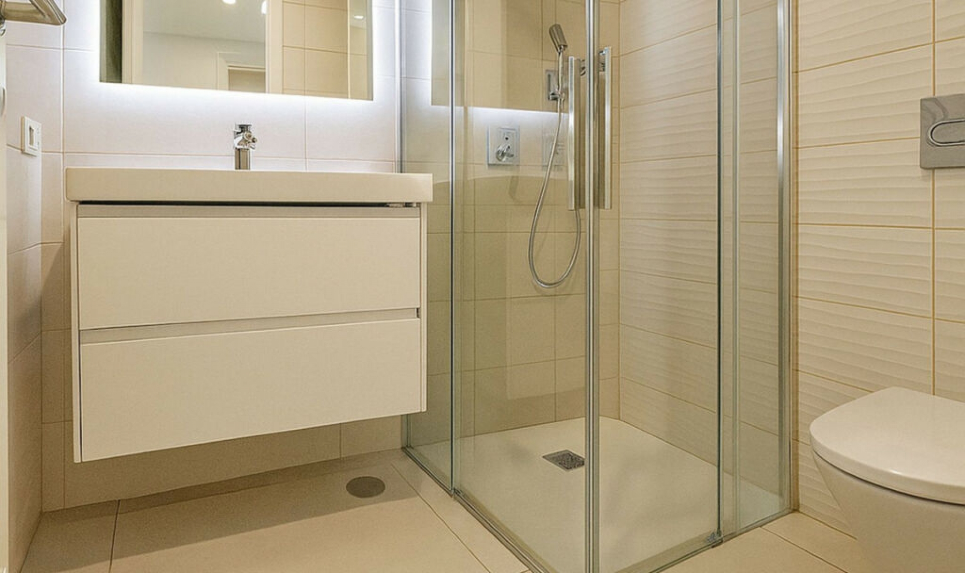 Resale - Apartment -
Elviria