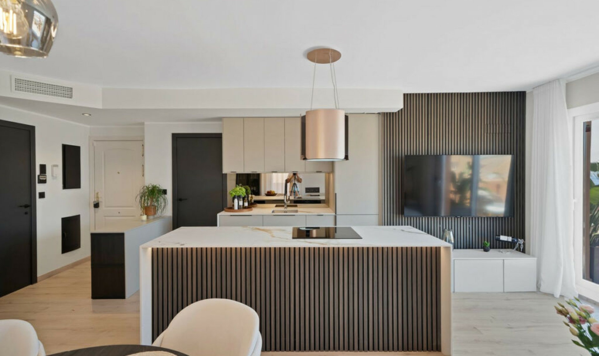 Resale - Apartment -
Elviria