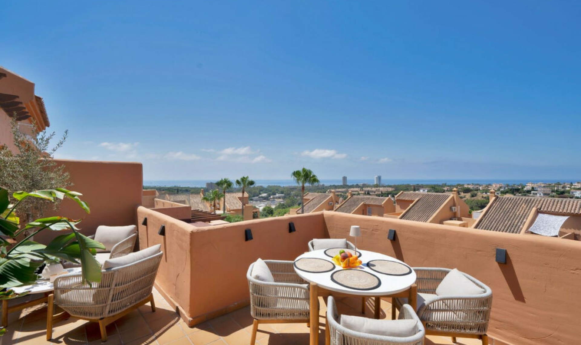 Resale - Apartment -
Elviria