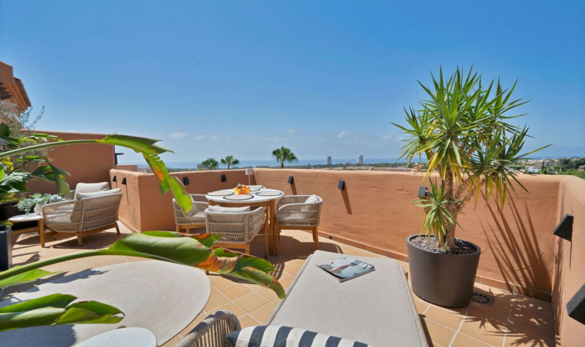 Resale - Apartment -
Elviria
