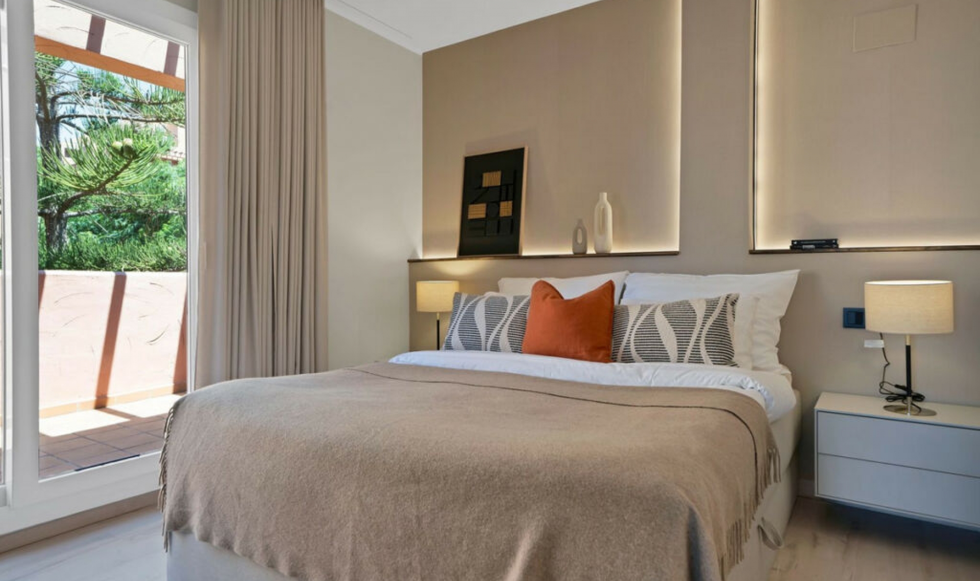 Resale - Apartment -
Elviria