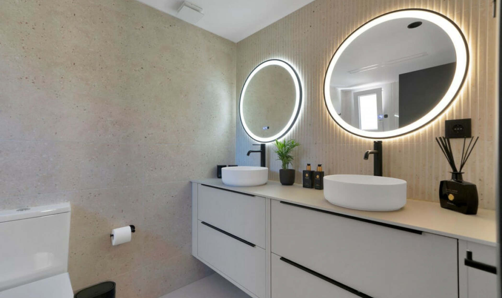 Resale - Apartment -
Elviria