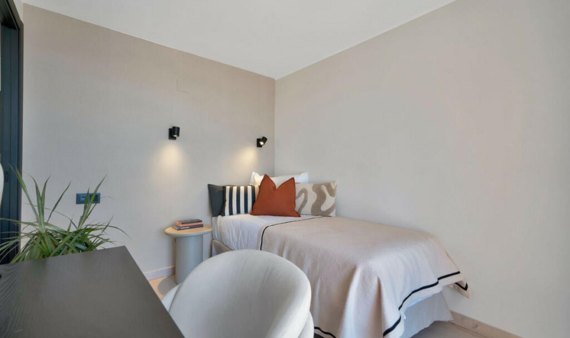 Resale - Apartment -
Elviria