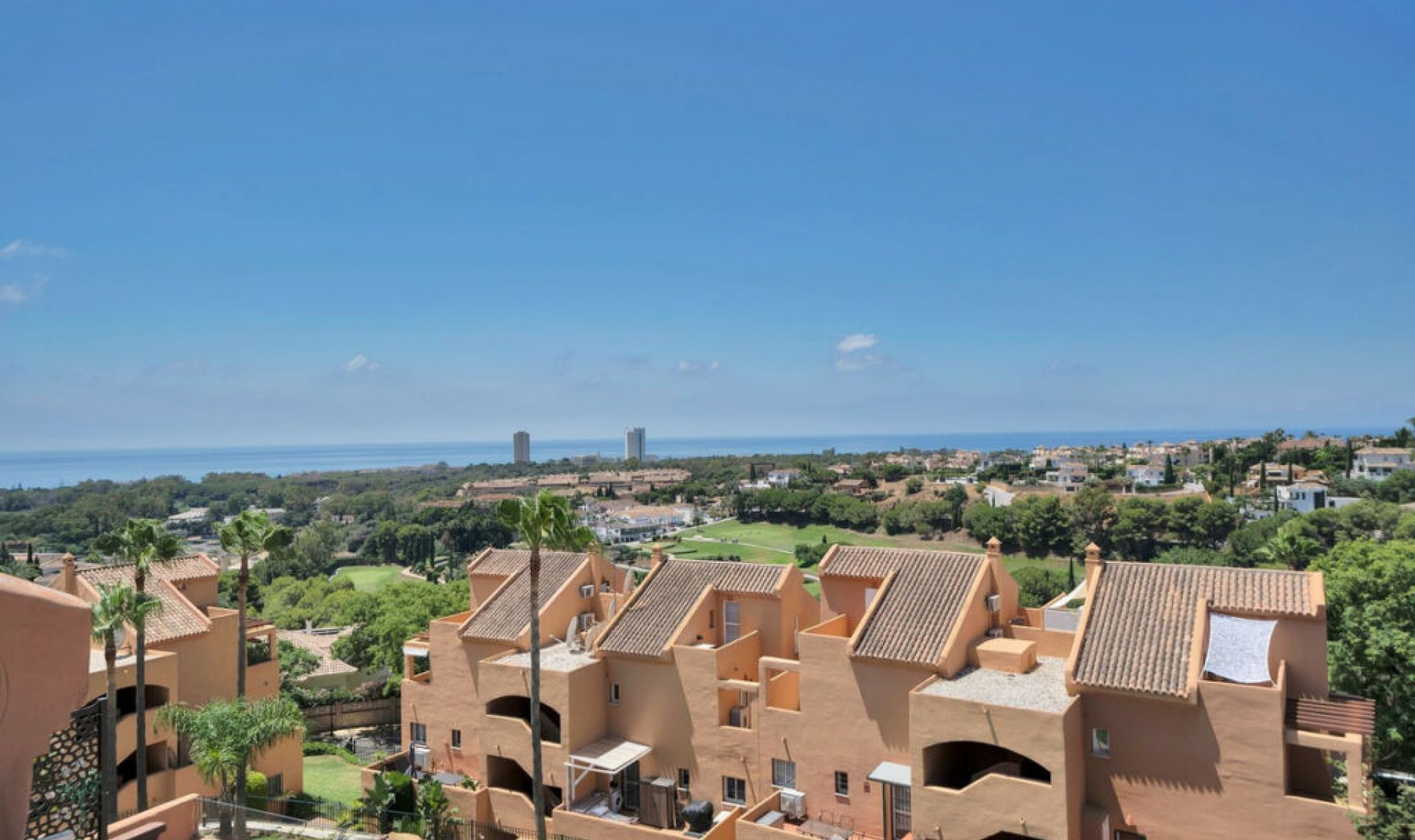 Resale - Apartment -
Elviria