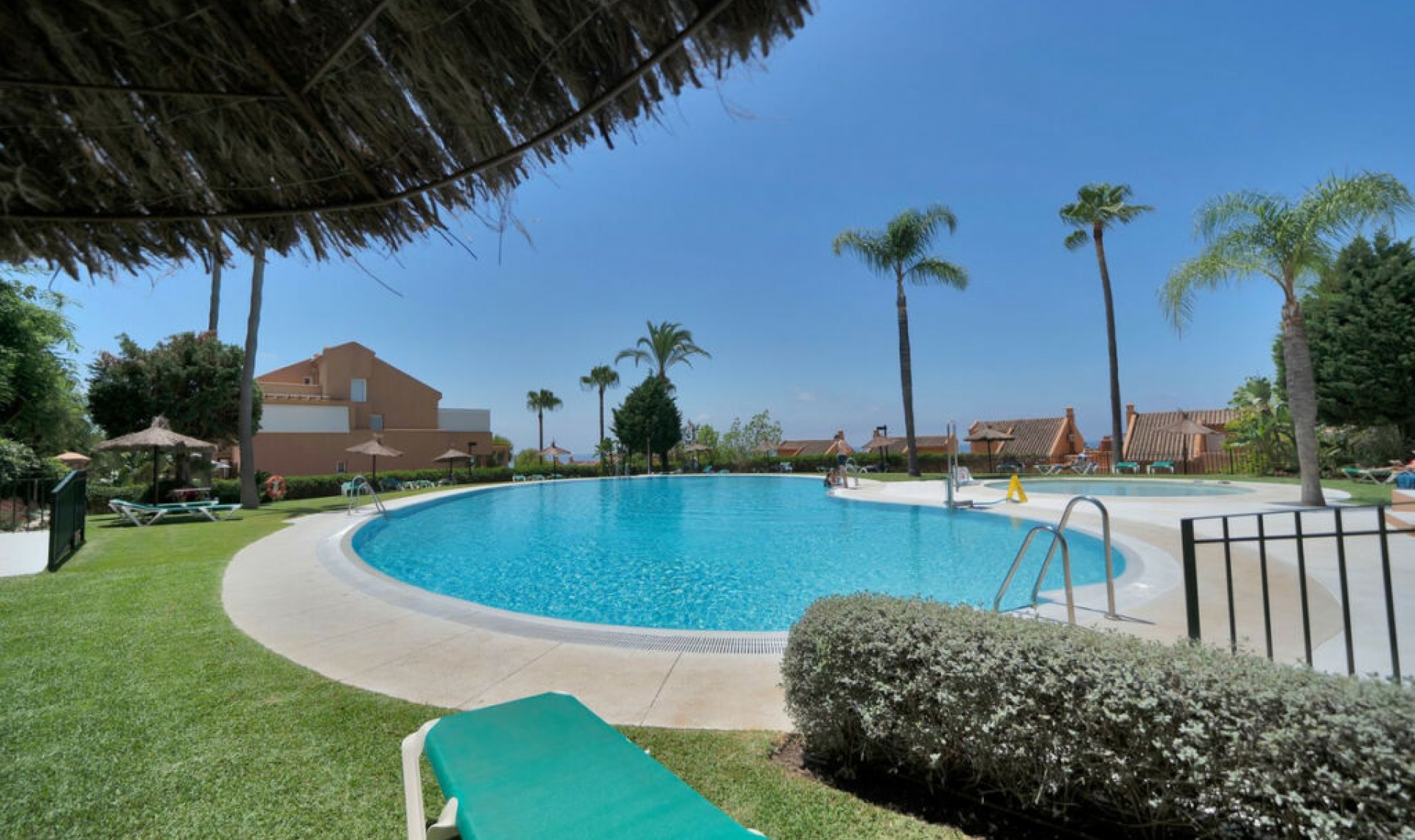 Resale - Apartment -
Elviria