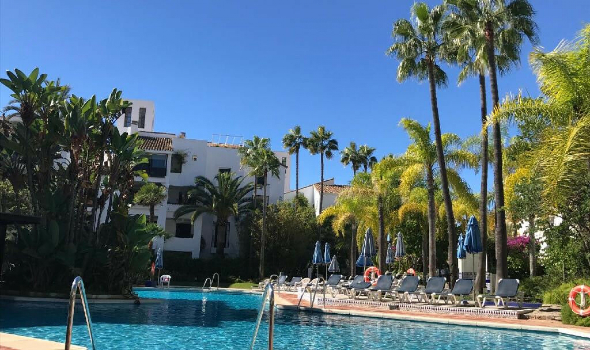 Resale - Apartment -
Elviria