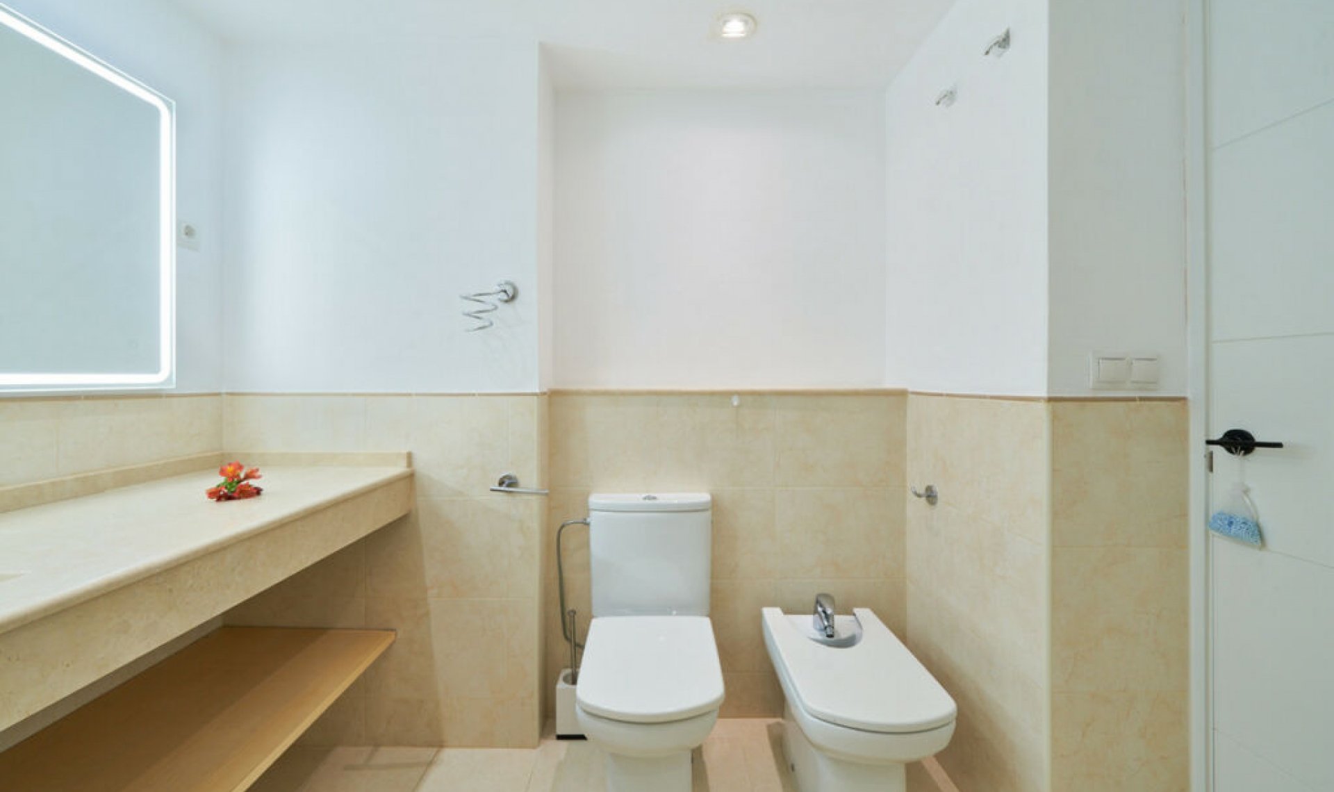 Resale - Apartment -
Elviria