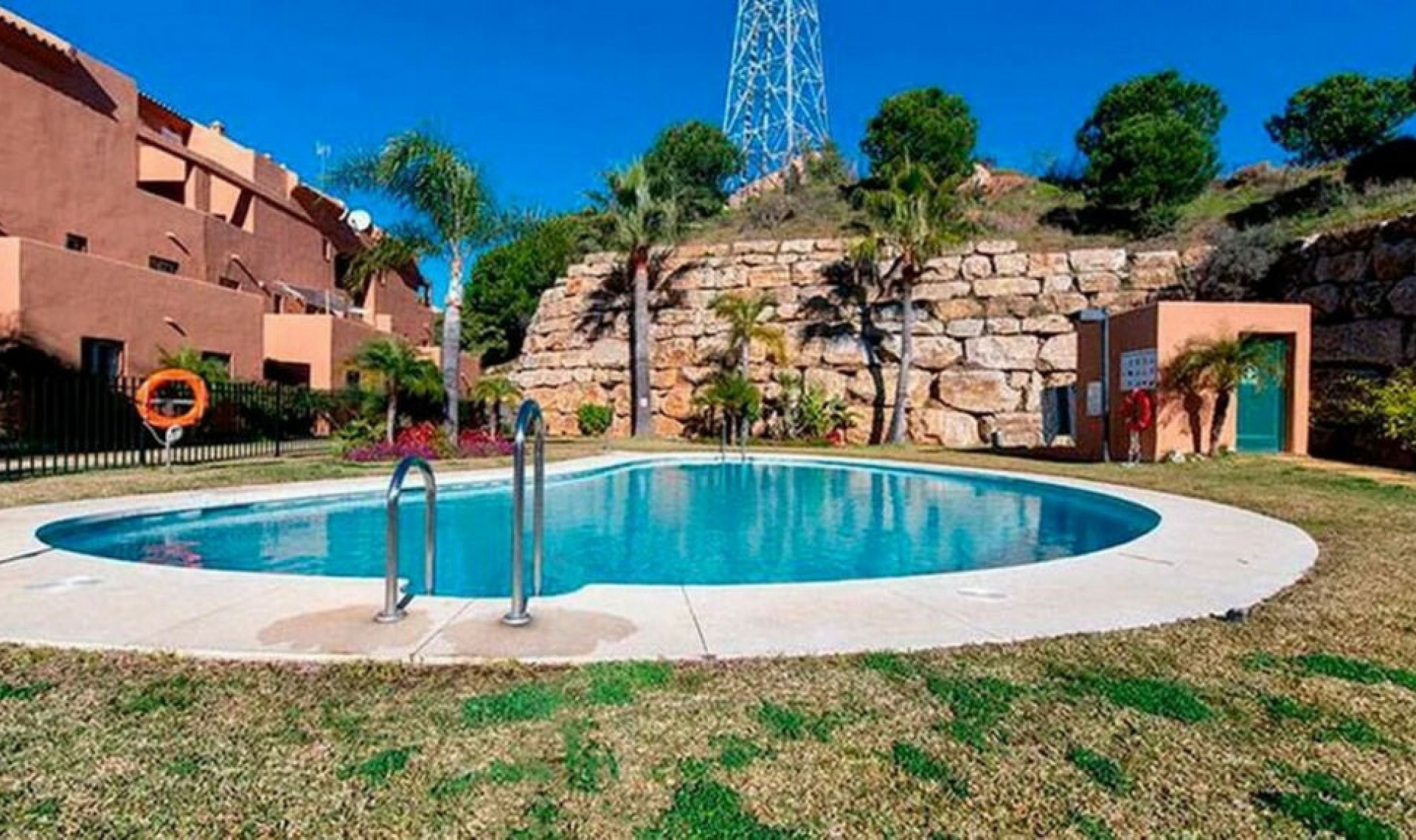 Resale - Apartment -
Elviria