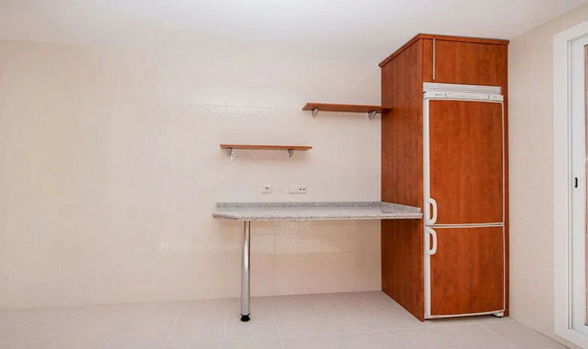 Resale - Apartment -
Elviria