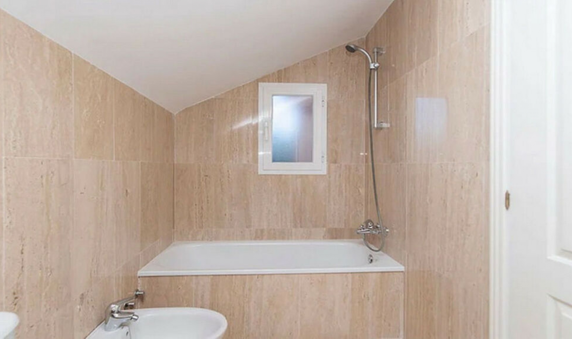 Resale - Apartment -
Elviria