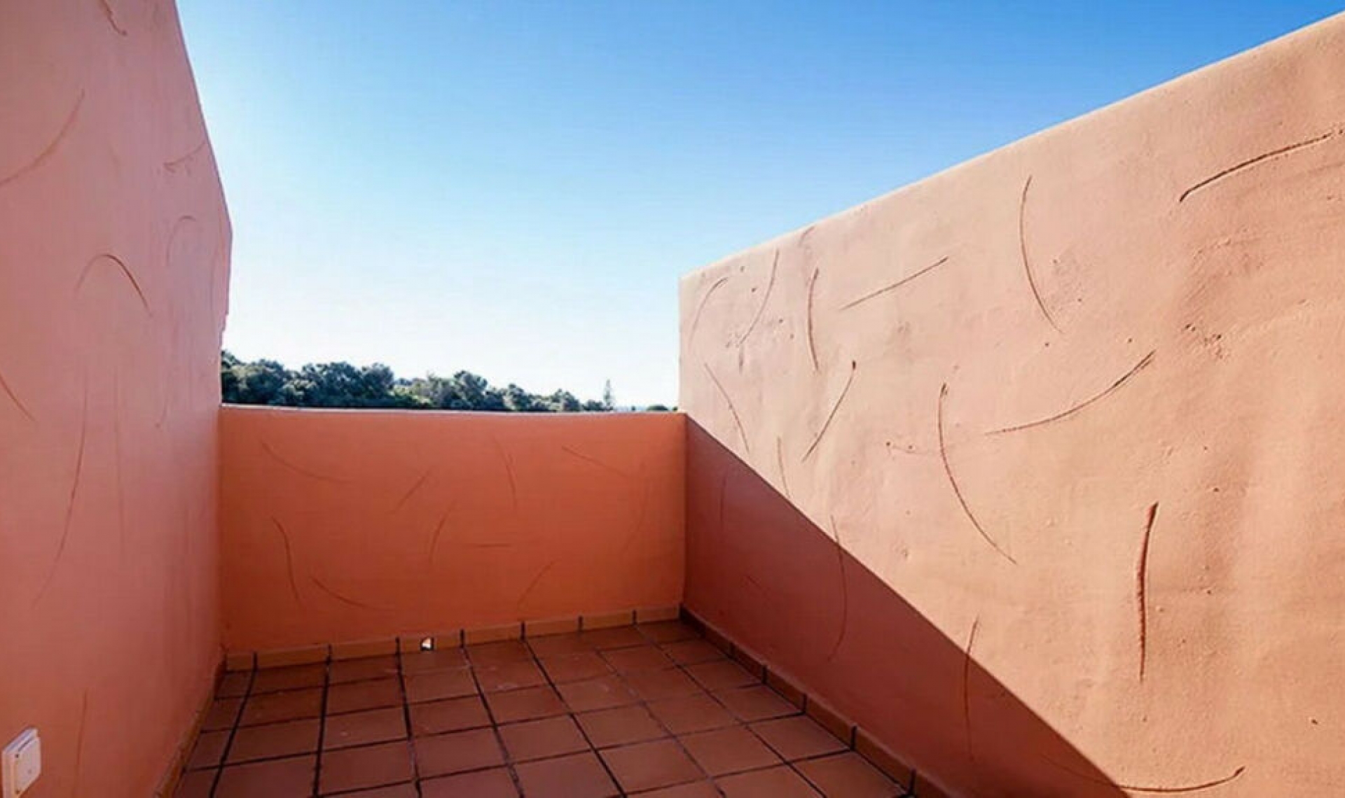 Resale - Apartment -
Elviria