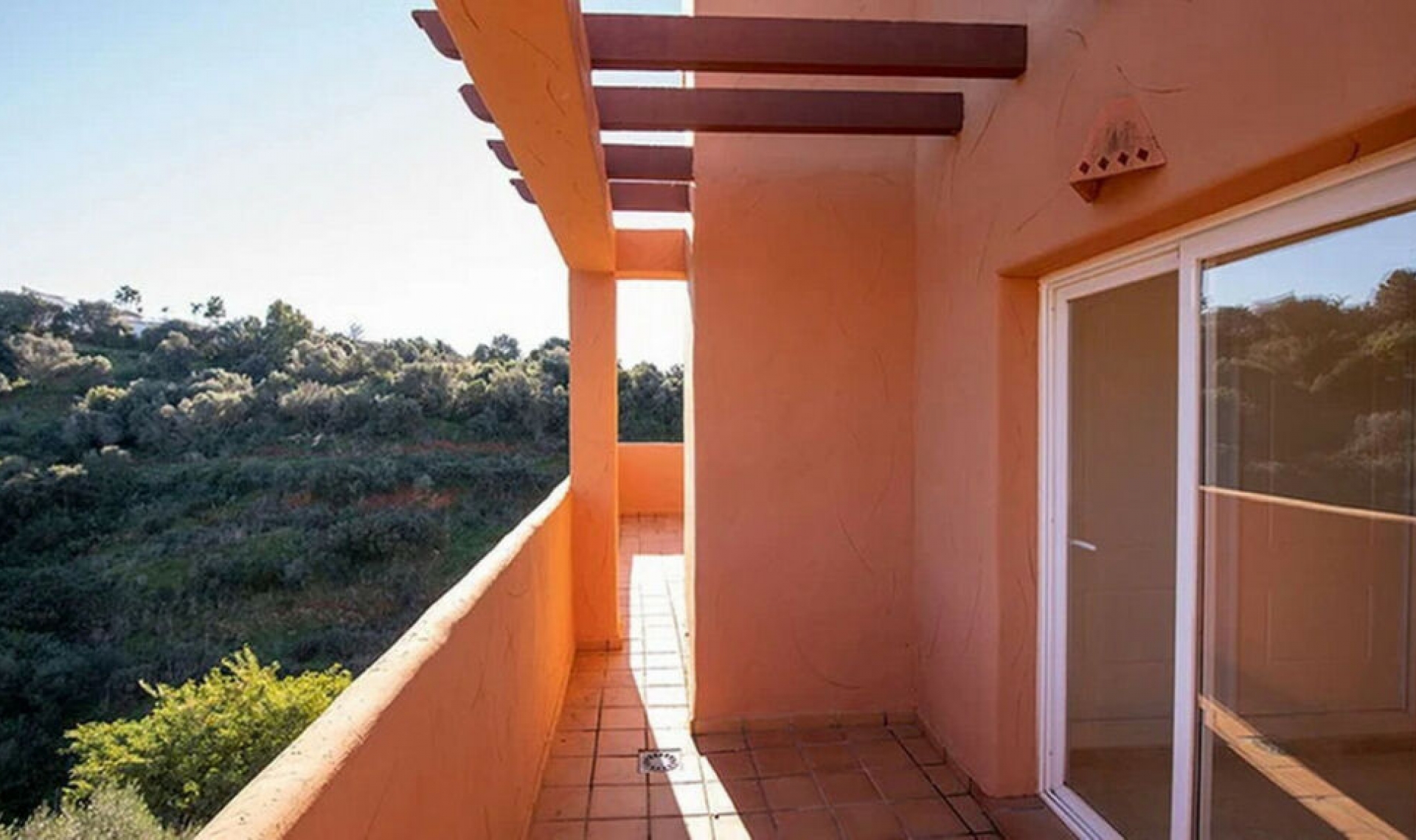 Resale - Apartment -
Elviria