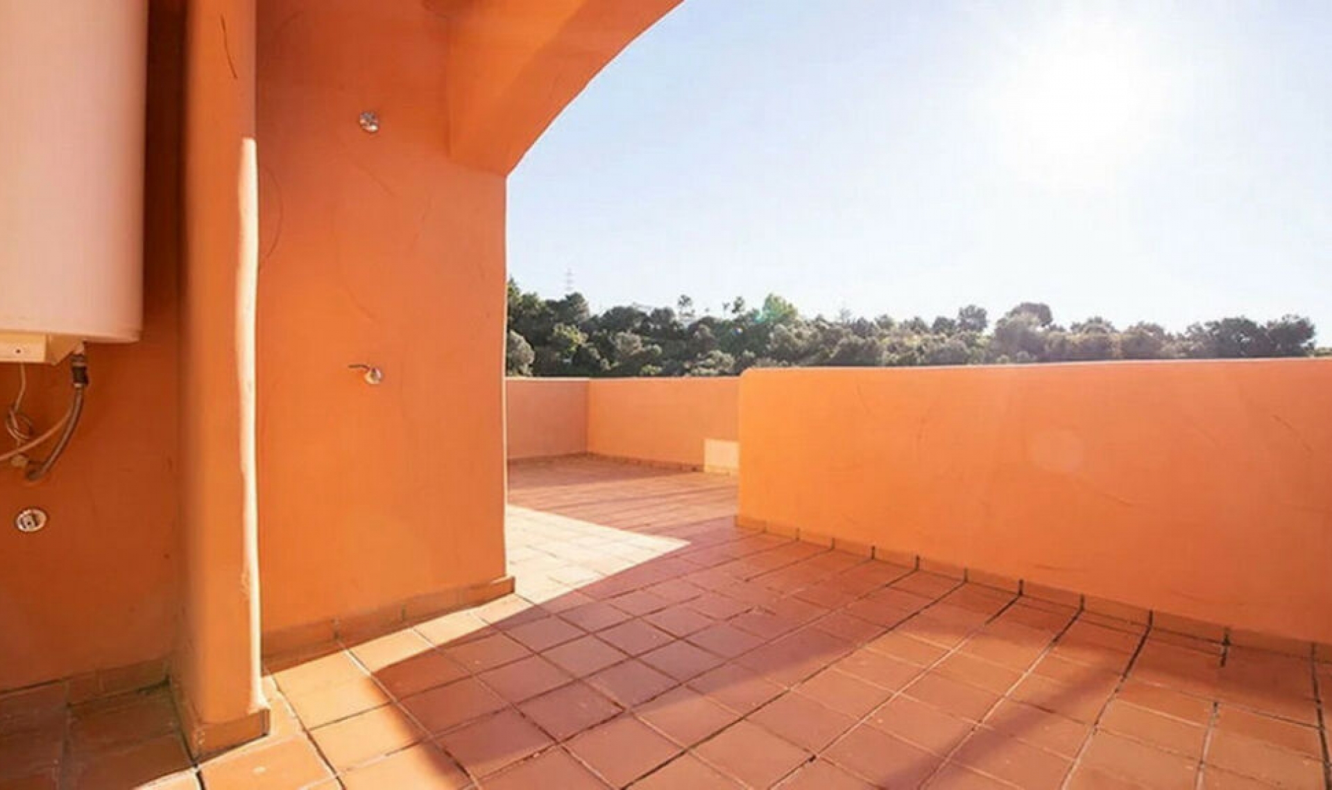 Resale - Apartment -
Elviria