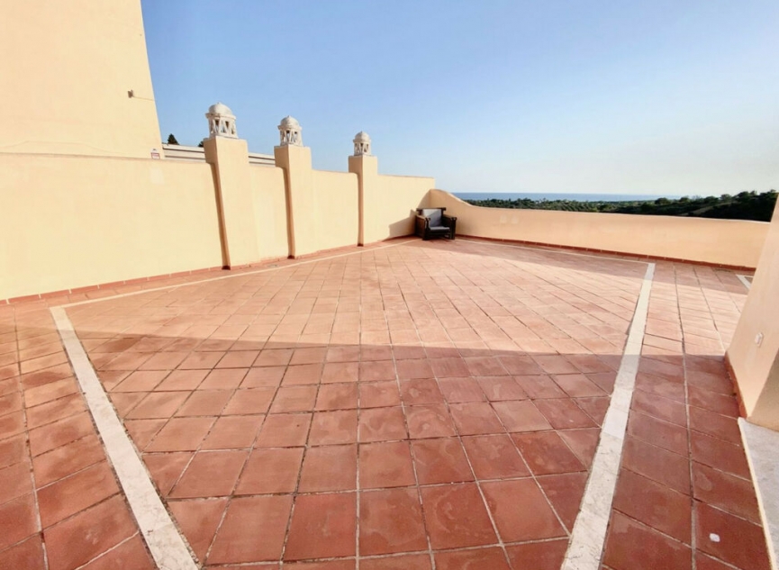 Resale - Apartment -
Elviria