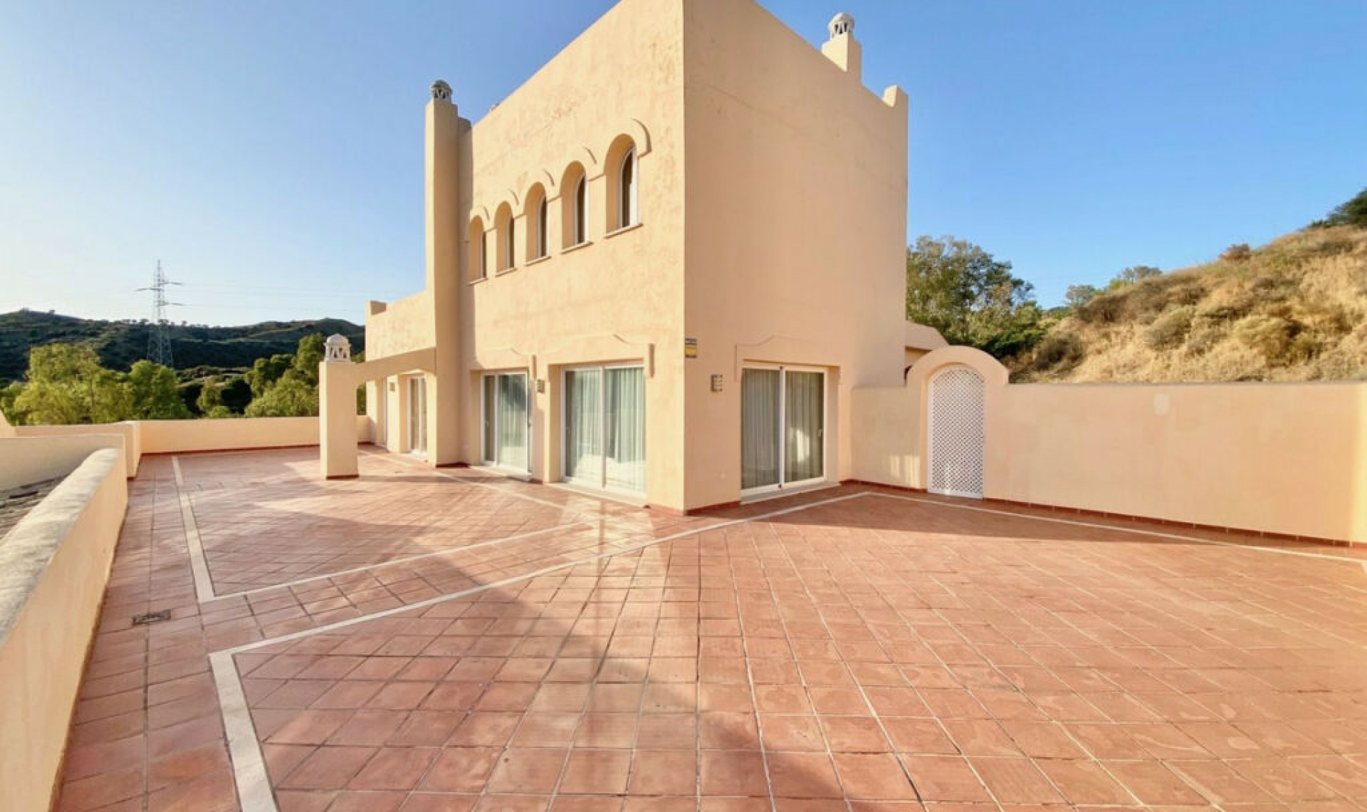 Resale - Apartment -
Elviria
