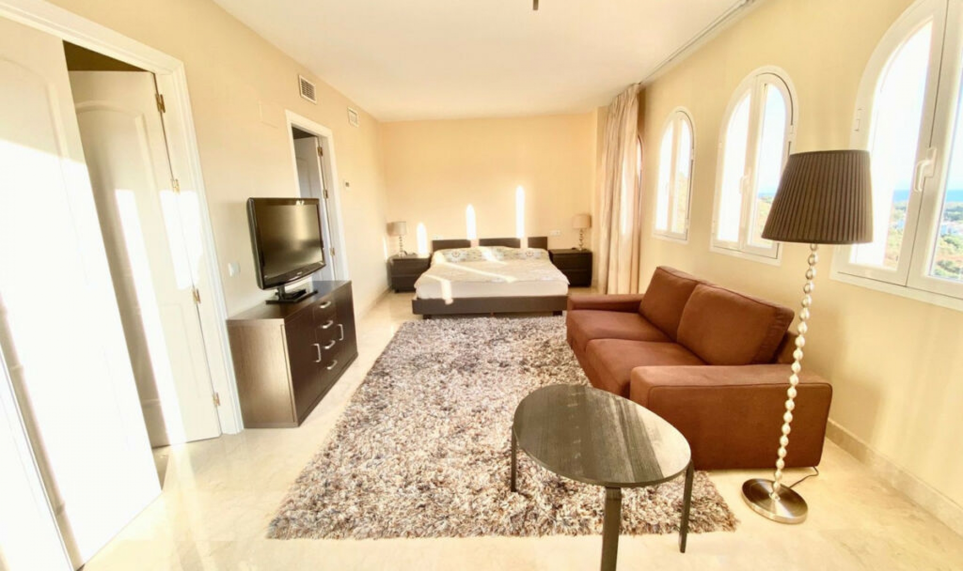 Resale - Apartment -
Elviria