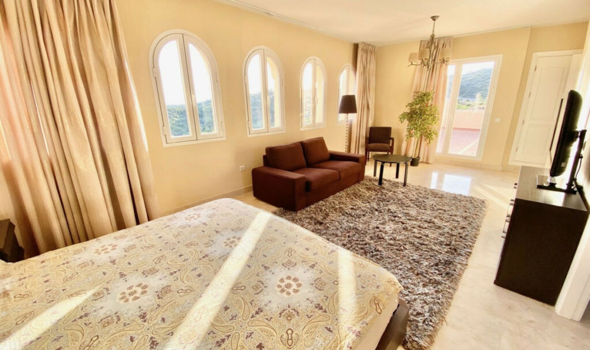 Resale - Apartment -
Elviria