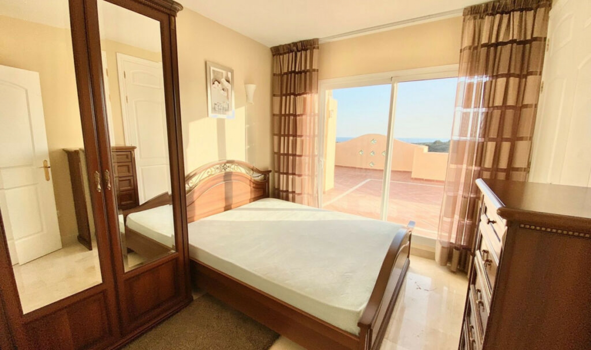 Resale - Apartment -
Elviria