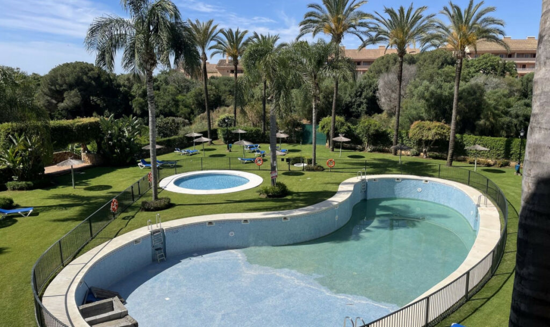 Resale - Apartment -
Elviria