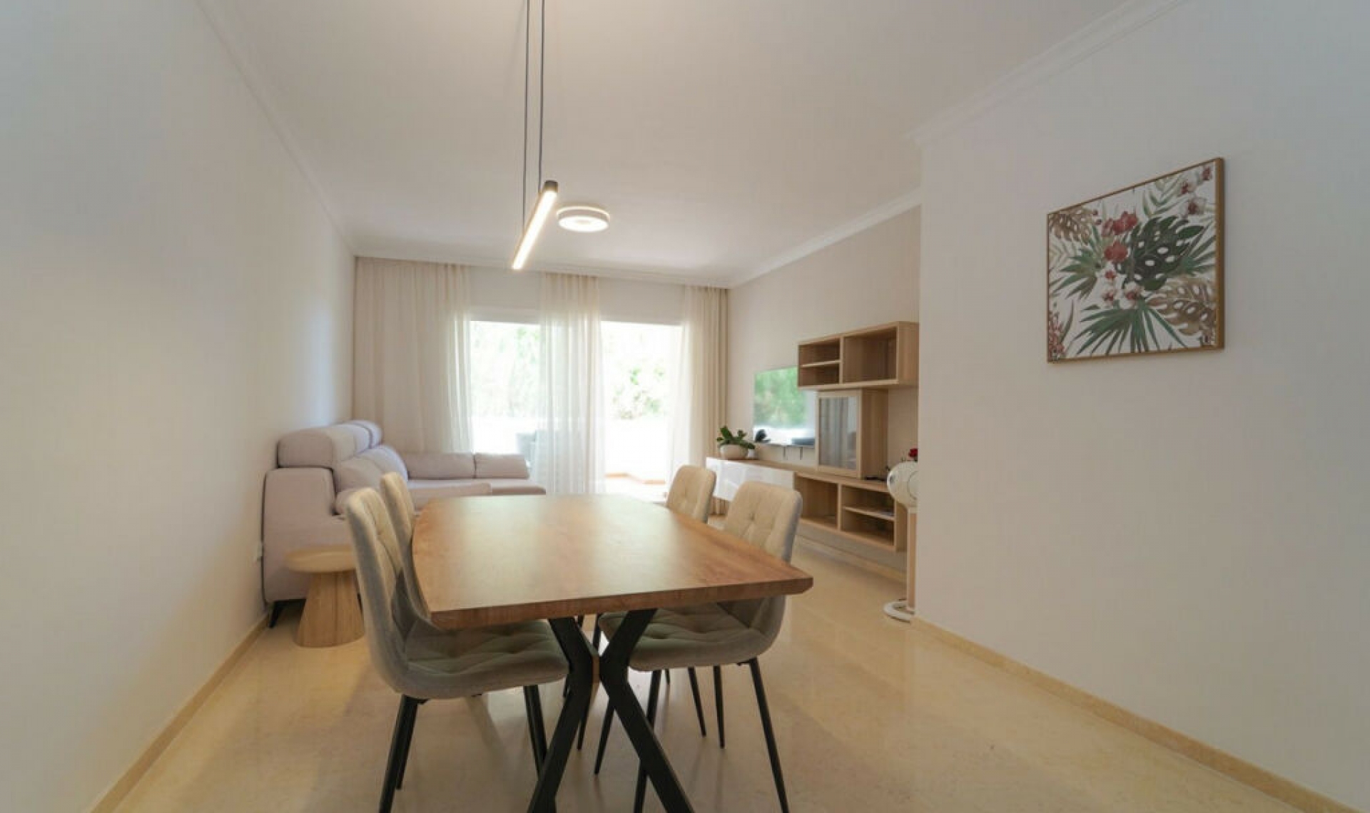 Resale - Apartment -
Elviria