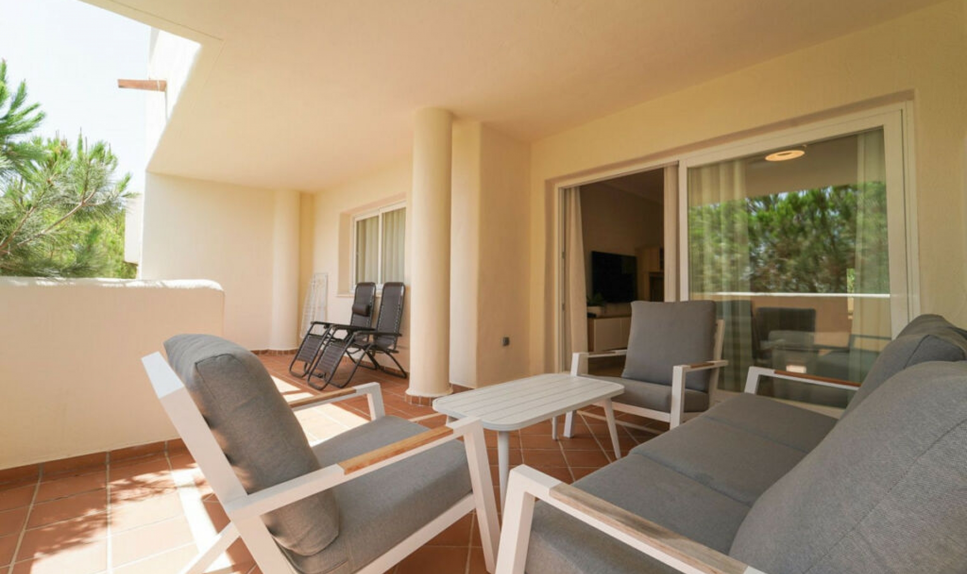 Resale - Apartment -
Elviria