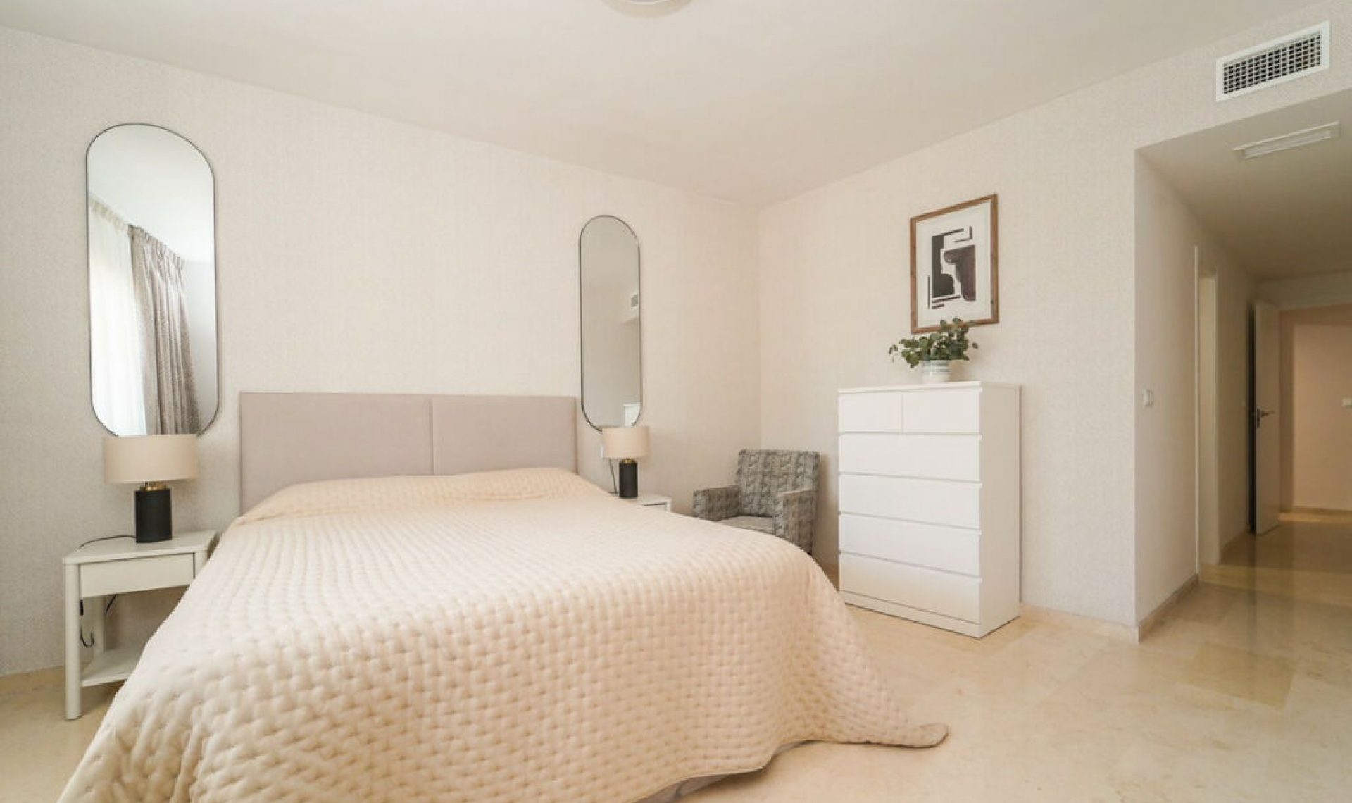 Resale - Apartment -
Elviria