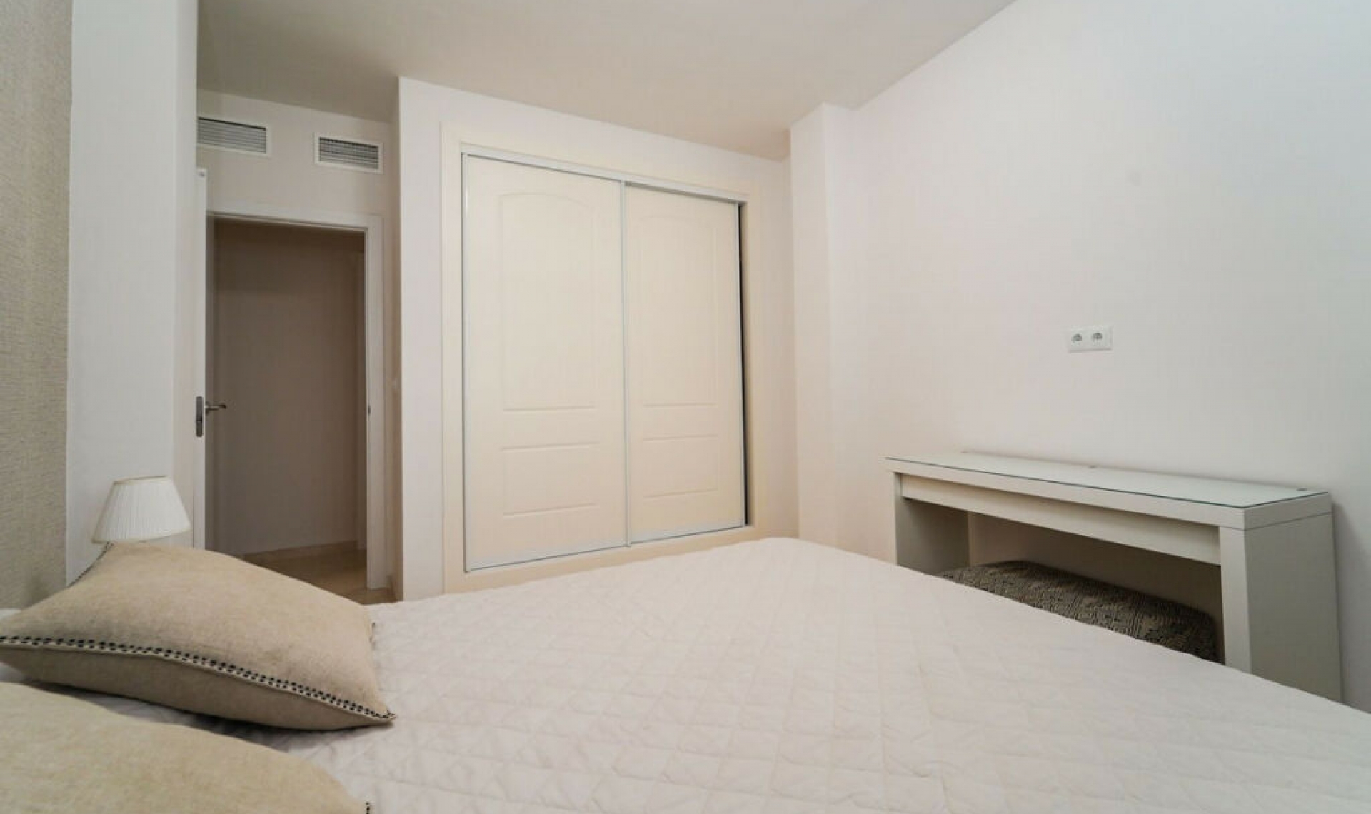 Resale - Apartment -
Elviria