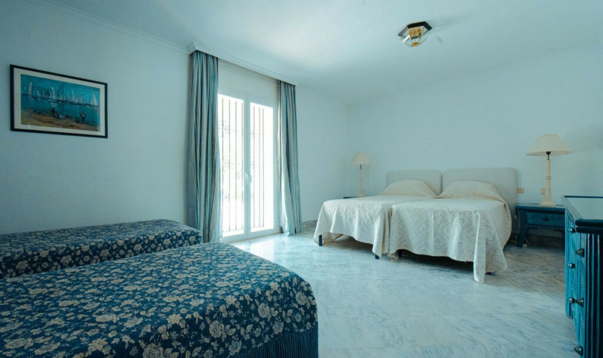 Resale - Apartment -
Elviria